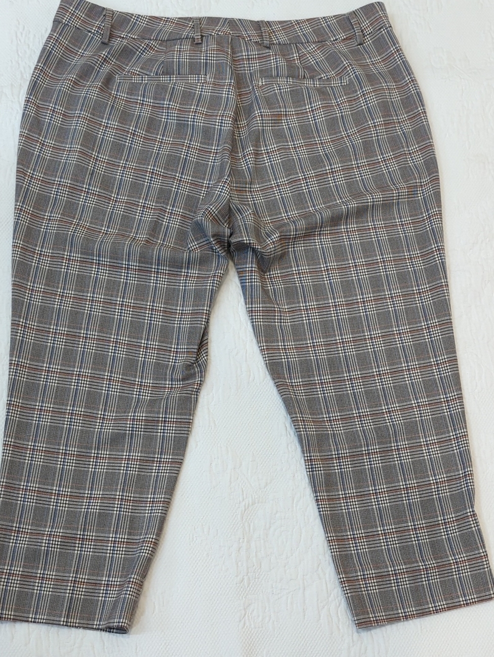 Liverpool Los Angeles Ankle Pants in Navy/ Cream Glenn Plaid Size 18W - Picture 6 of 10